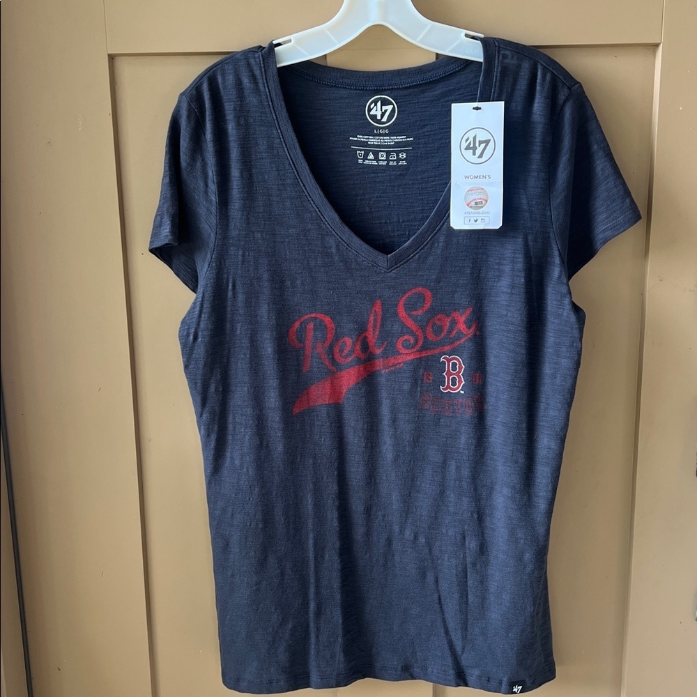 Boston Red Sox Women’s 47 Tee New w Tag V Neck Navy Red 100% Cotton